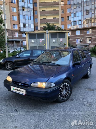 Ford Mondeo 1.8 МТ, 1993, 286 925 км