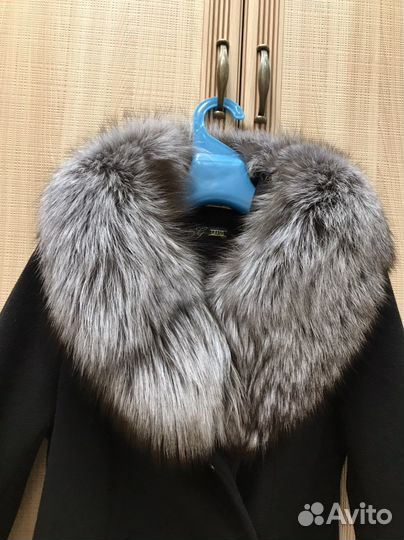 Зимнее пальто с мехом