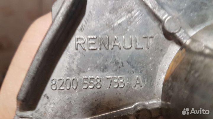 Помпа новая Renault 8200558733