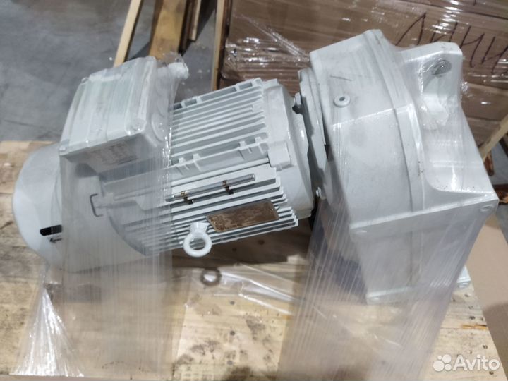 Мотор с плоским редуктором