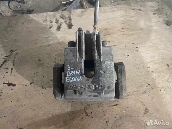 Суппорт задний левый Bmw 5 E60 M57D25 2006