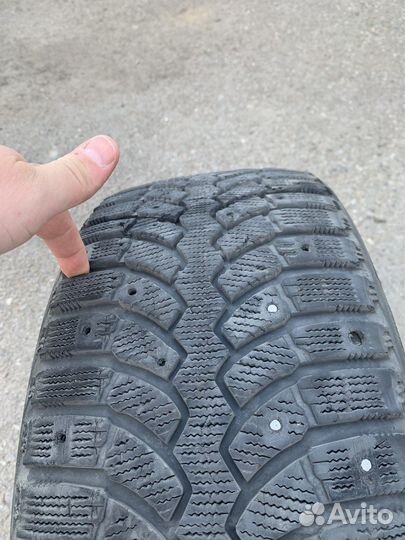 Bridgestone Blizzak DM-V1 225/40 R18