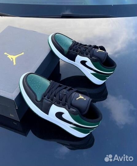 Nike Air Jordan 1 Low Green Toe