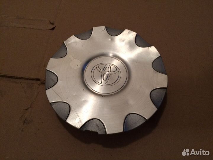 Колпак колеса Toyota Gaia