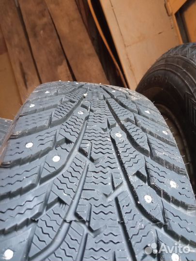 Maxxis Premitra Ice Nord NS5 215/65 R16