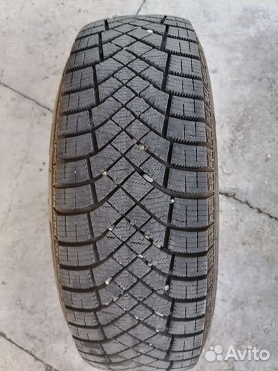 Pirelli Ice Zero 185/65 R15