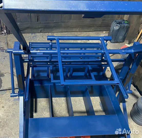 Станок для саманных, арболитовых блоков, с завода