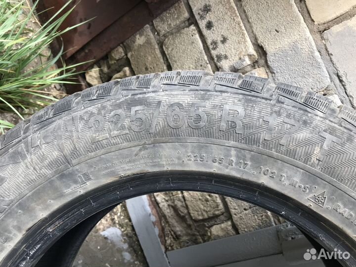 Gislaved NordFrost 100 SUV 225/65 R17 102T