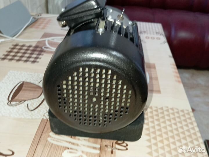 Два Электродвигателя