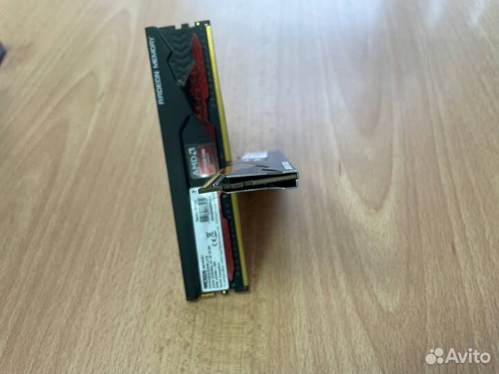 Оперативная память ddr4 AMD Radeon R9 16гб 3200