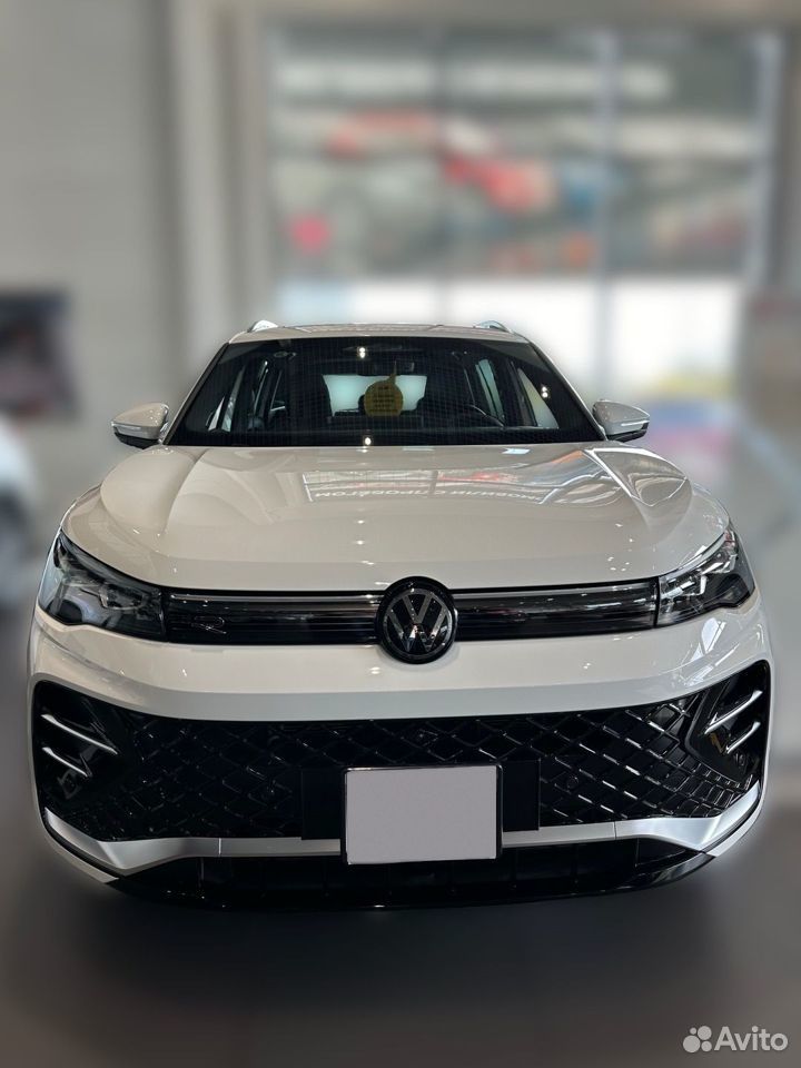 Volkswagen Tiguan 2.0 AMT, 2024, 50 км