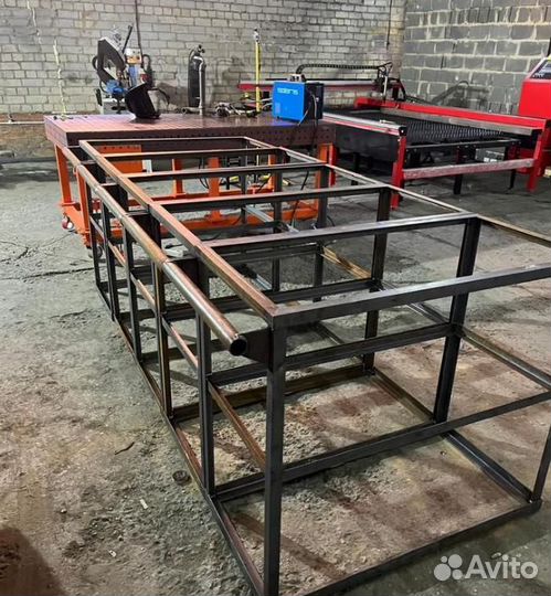 Тележка инструментальная