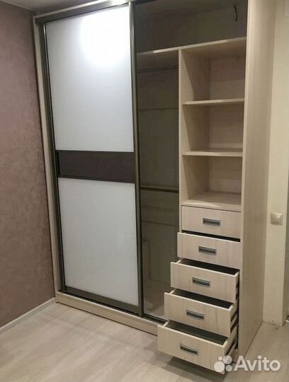 Стенка в гостиную