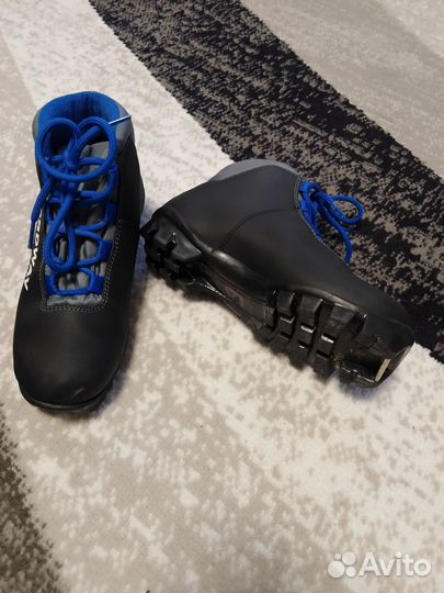 Лыжные ботинки 35 р-р