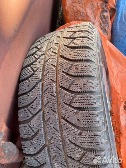Bridgestone Ice Cruiser 7000 16/60 R16