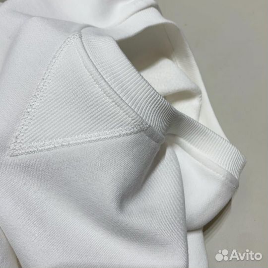 Белый свитшот Celine