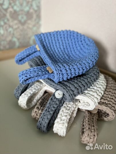 Вязаная корзинка- органайзер на кроватку