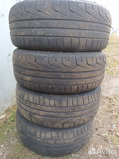 Pirelli Winter Sottozero 3 2.25/4.5 R18 95M