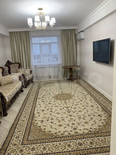 3-к. квартира, 128 м², 8/10 эт.