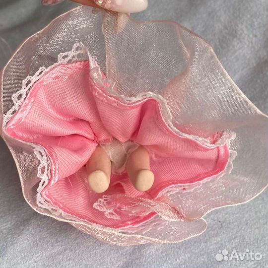 Фарфоровая кукла