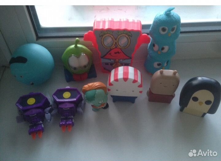 Игрушки из Макдональдс и Бургер-кинг