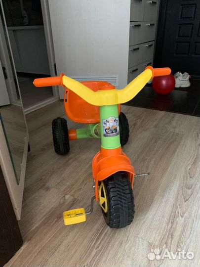 Детский трехколесный велосипед