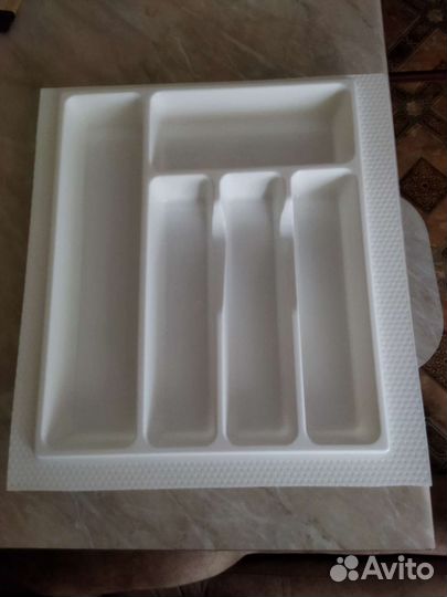 Лоток для столовых приборов