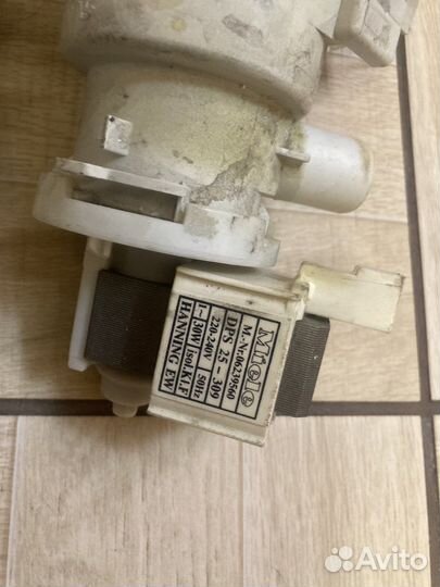 Сливная помпа стиральной машины Miele