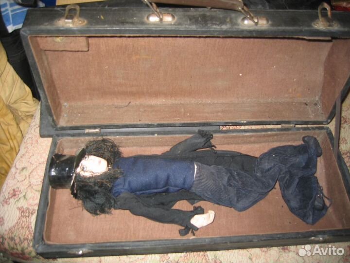 Керамическая коллекционная кукла Готт -зомби