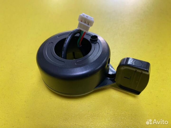 Курок газа и тормоза для электросамоката