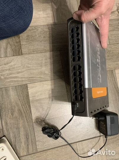 Коммутатор d-link des-1024dg