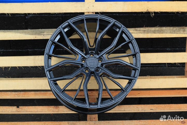 Кованые диски GT Forged R22 на BMW X5 X6 X7