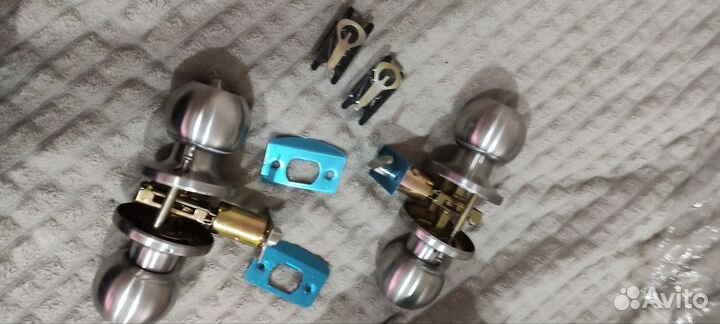 Дверные ручки, хром матовый