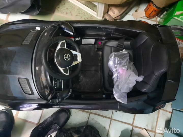 Детский электромобиль mercedes amg