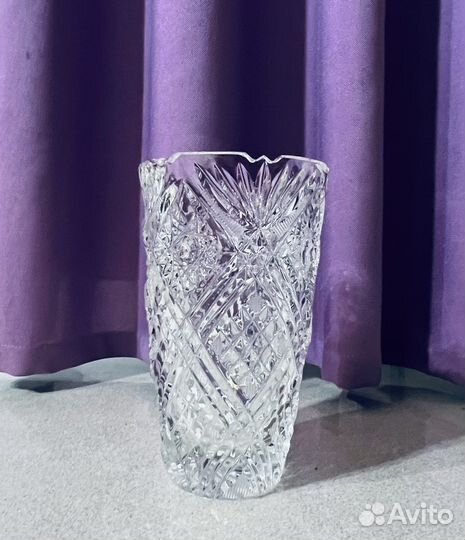 Хрустальная ваза