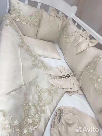 Комплект бортиков с постельным