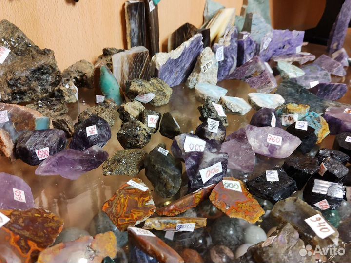 Коллекционные минералы, окаменелости, шкатулки и