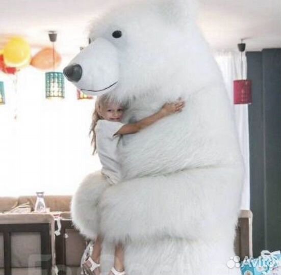 Аниматор Большой Белый Медведь