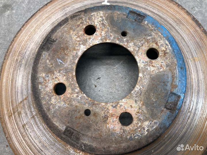 Диск тормозной передний Mitsubishi Lancer Cedia