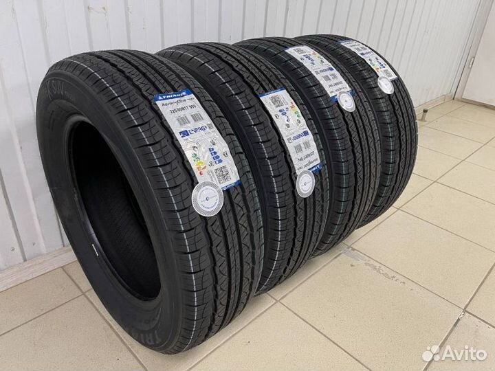 Triangle TR259 215/50 R18