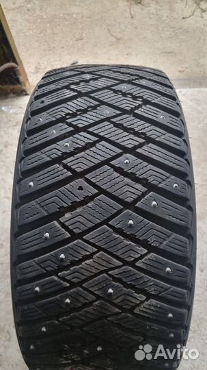 Goodyear Ultragrip Ice Arctic 235/40 R18 95T