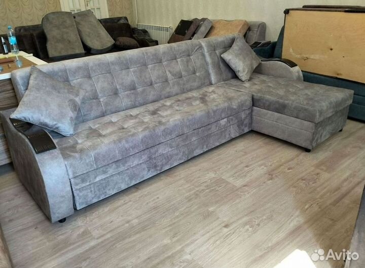 Угловой диван в наличии не б/у