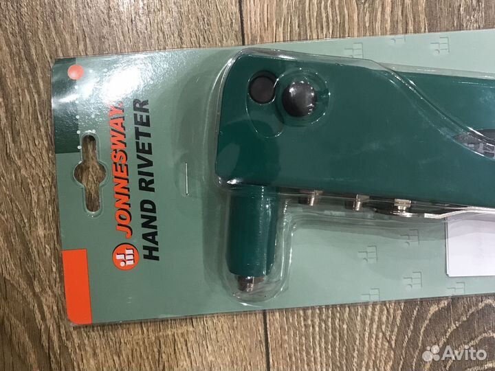 Заклепочник ручной усиленный Jonnesway v1000