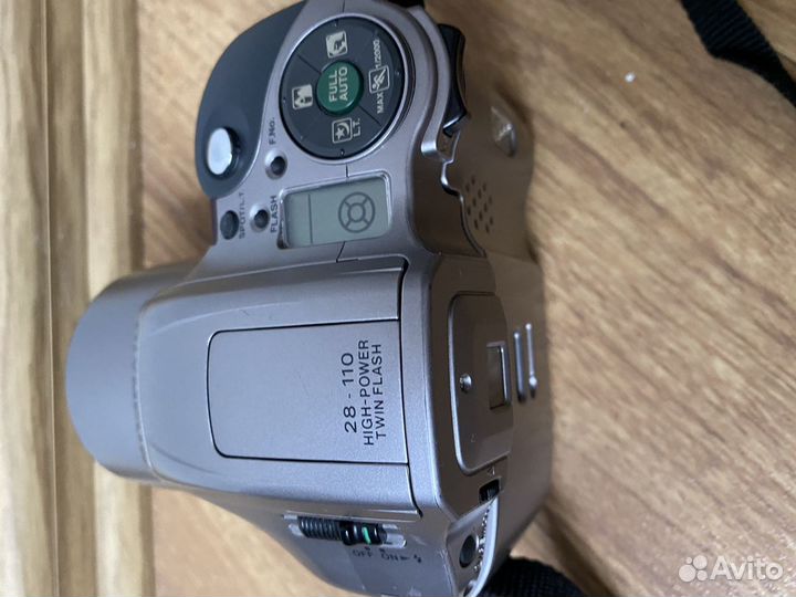 Компактный фотоаппарат