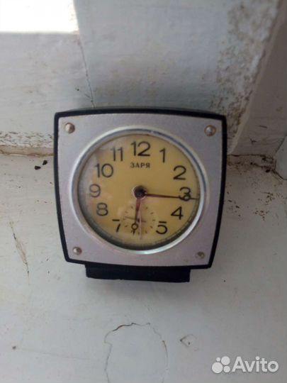 Часы будильник ссср,Заря
