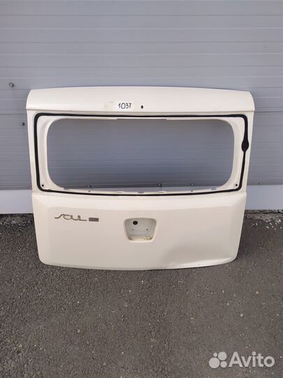 Крышка багажника Soul KIA 737002K020