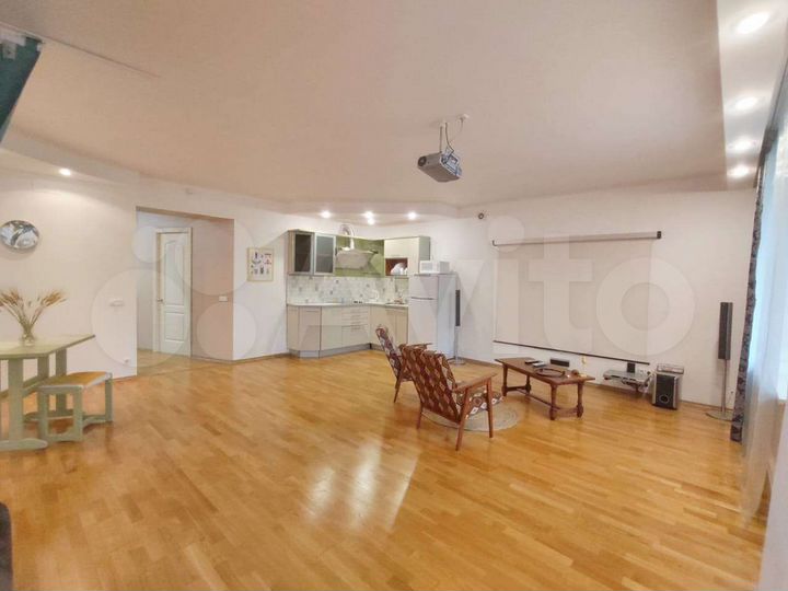 Квартира-студия, 62 м², 3/5 эт.