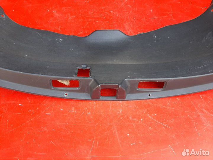 Обшивка крышки багажника Infiniti Fx