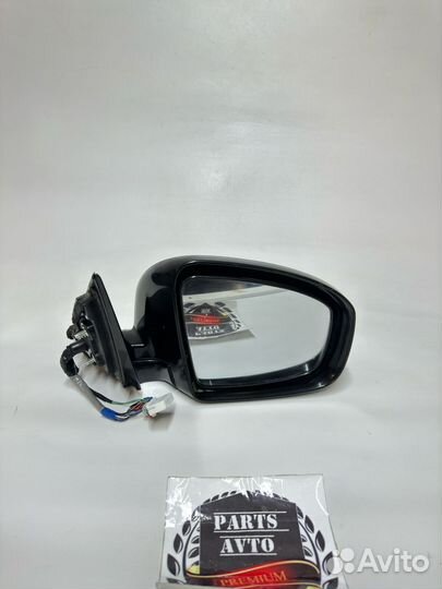 Правое зеркало Infiniti QX70 S51 FX с камерой