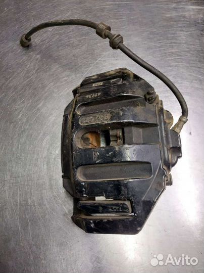 Суппорт тормозной передний левый BMW M5